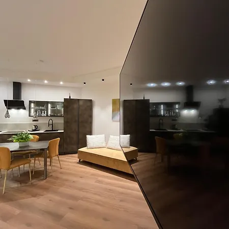 Habemus Loft - The Twins Raffinato Design Contemporaneo Nel Cuore Storico Di Apartamento Trieste