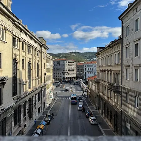 Habemus Loft - The Twins Raffinato Design Contemporaneo Nel Cuore Storico Di Apartamento