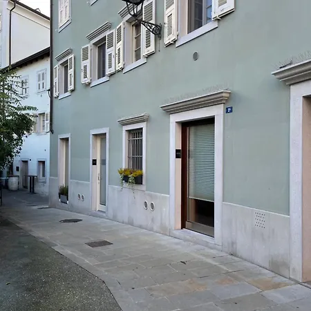 Habemus Loft - The Twins Raffinato Design Contemporaneo Nel Cuore Storico Di Apartment