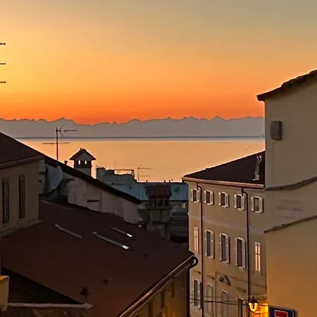 Apartament Habemus Loft - The Twins Raffinato Design Contemporaneo Nel Cuore Storico Di Triest