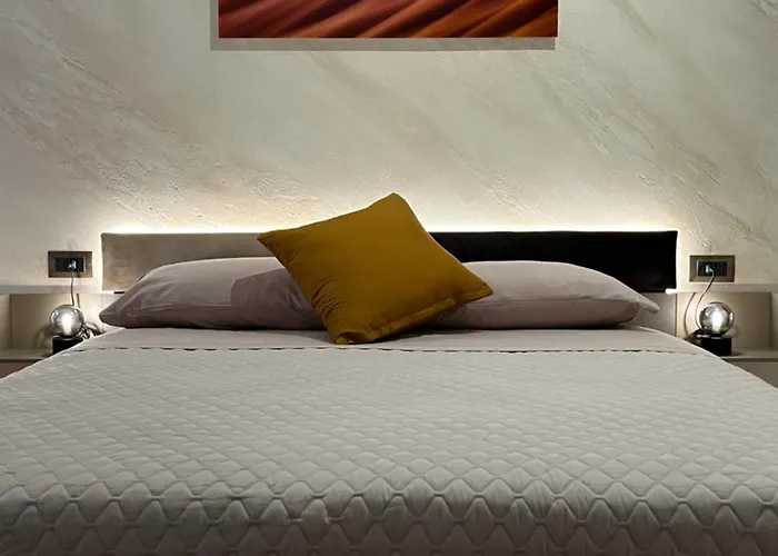 Habemus Loft - The Twins Raffinato Design Contemporaneo Nel Cuore Storico Di Apartamento Trieste