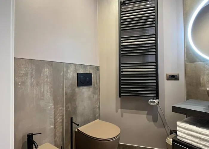 Habemus Loft - The Twins Raffinato Design Contemporaneo Nel Cuore Storico Di Apartamento Trieste