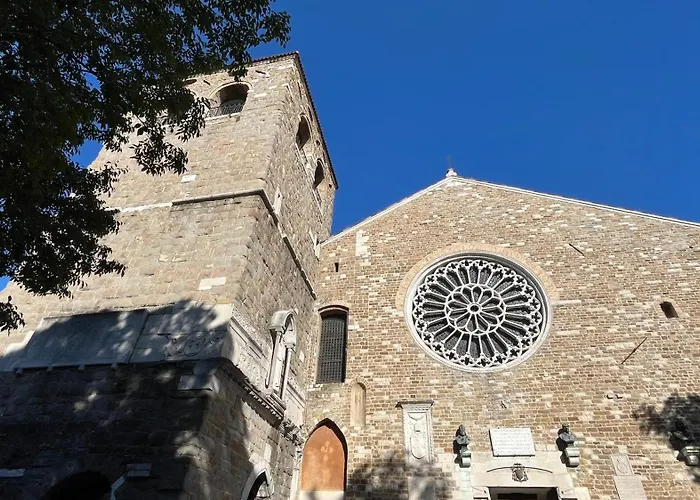 Habemus Loft - The Twins Raffinato Design Contemporaneo Nel Cuore Storico Di Trieste